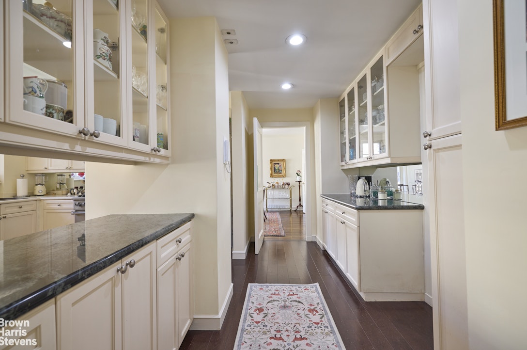 1088 Park Avenue 15A Carnegie Hill New York NY 10128