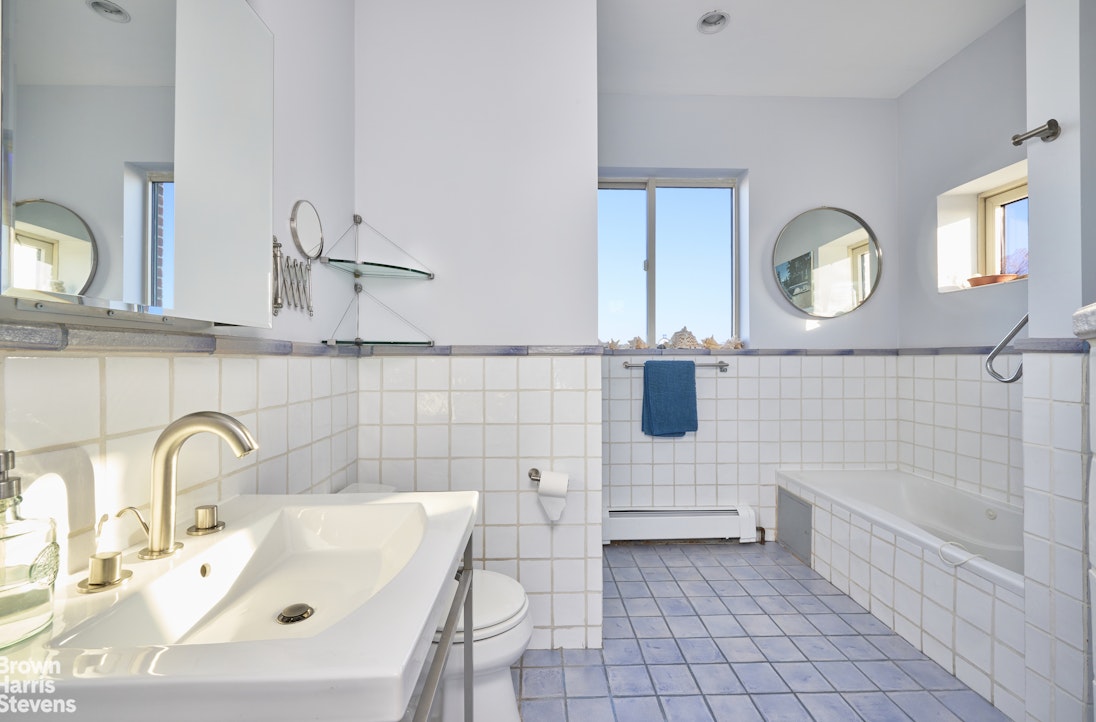 438 12th Street 7B Park Slope Brooklyn NY 11215