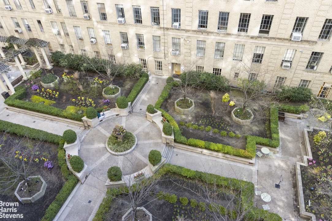 350 West 57th Street 5E Clinton New York NY 10019