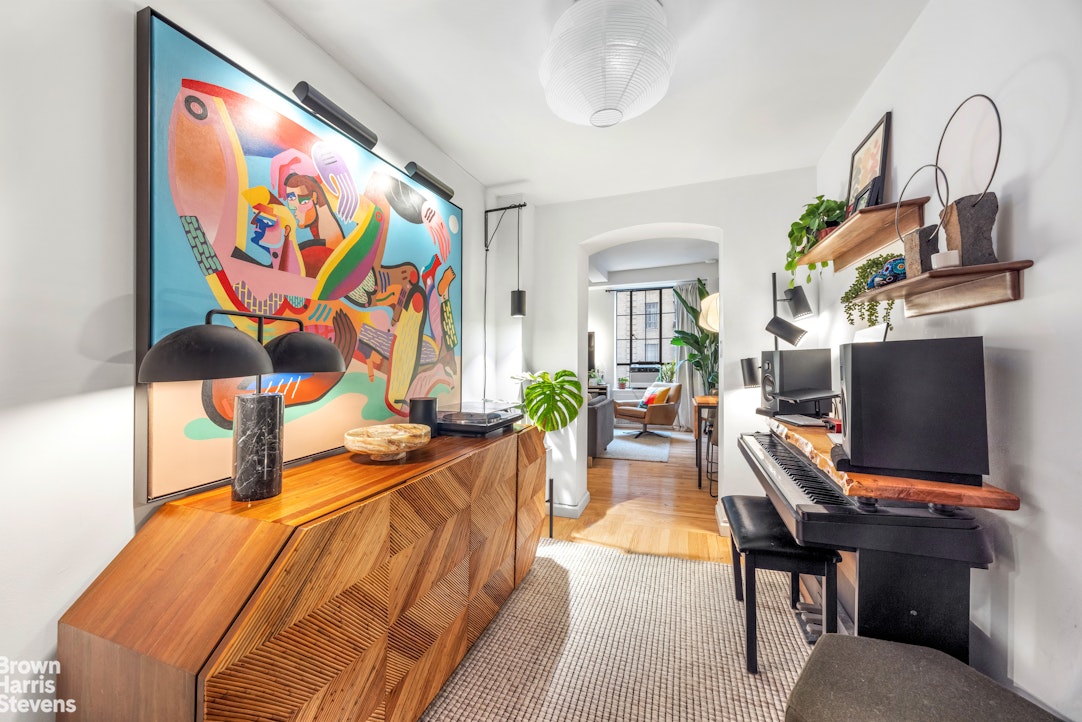 350 West 57th Street 5E Clinton New York NY 10019