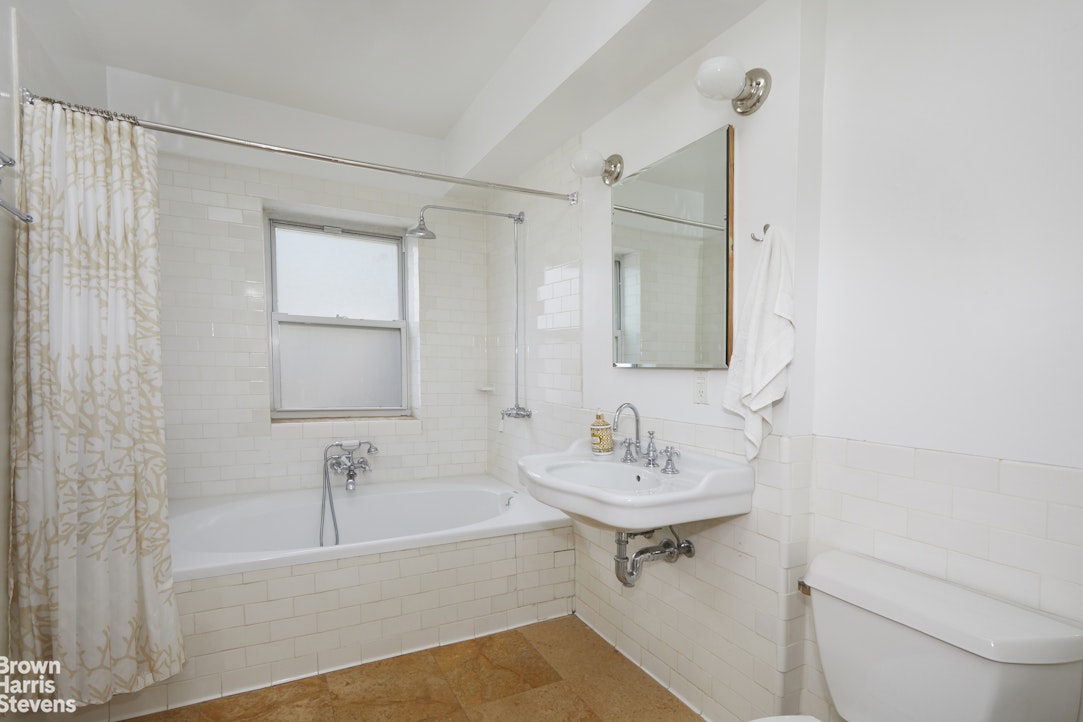 21-13 45th Avenue Long Island City Queens NY 11101