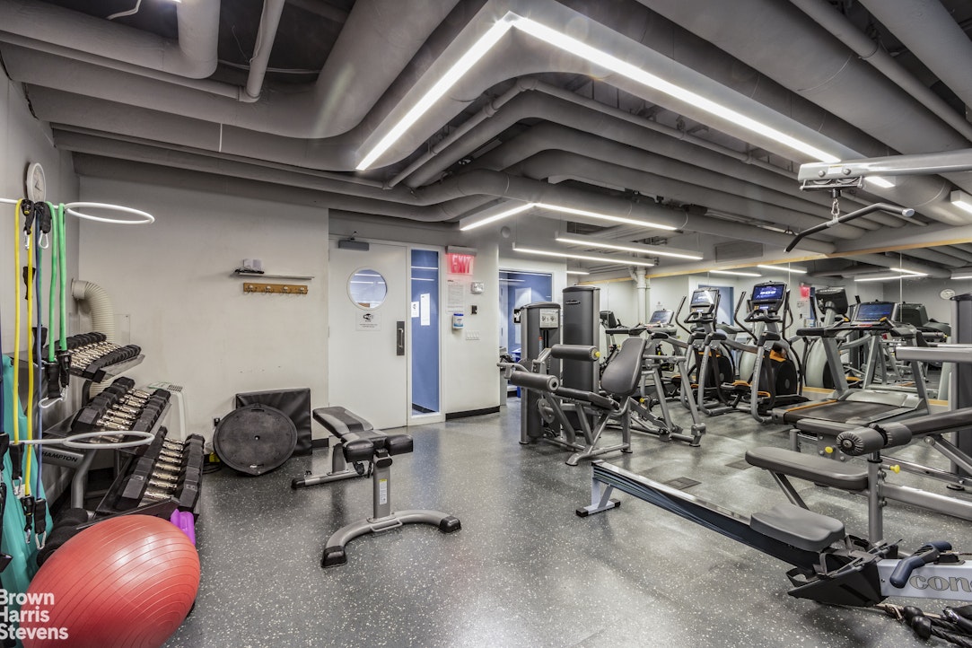 142 West End Avenue 18RS Lincoln Square New York NY 10023