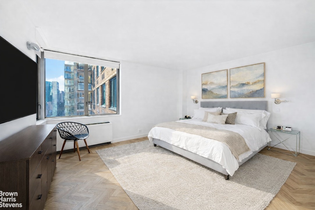 300 East 54th Street 24L Sutton Place New York NY 10022