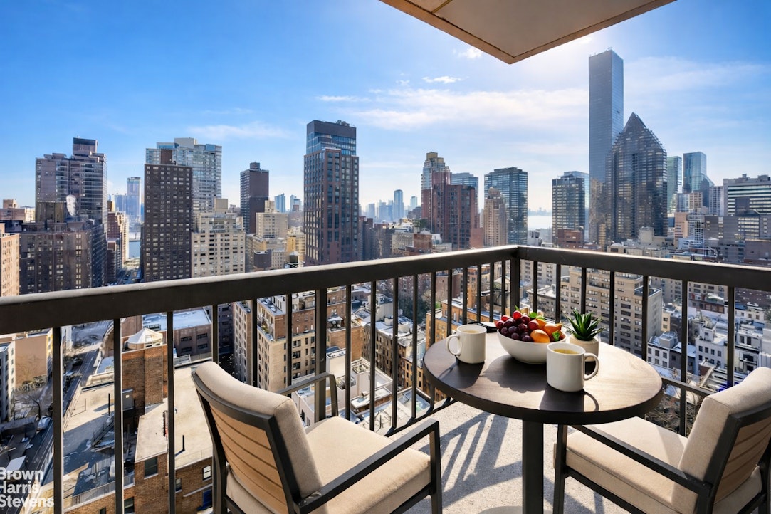 300 East 54th Street 24L Sutton Place New York NY 10022