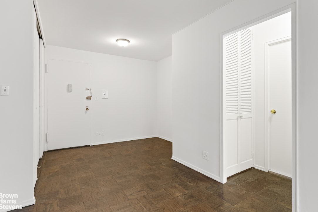 305 East 40th Street Tudor City New York NY 10016