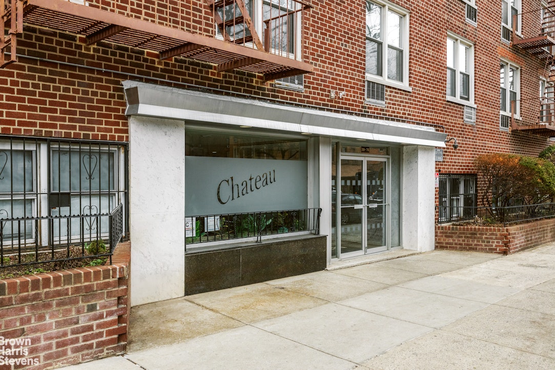 39-76 57th Street 4G Woodside Queens NY 11377