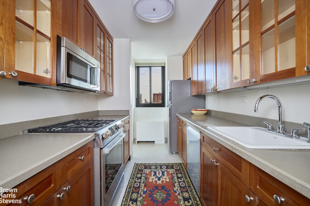 40 East 94th Street Carnegie Hill New York NY 10128