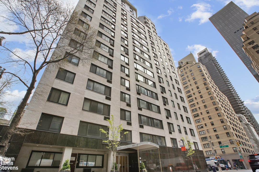 249 East 48th Street 11B Turtle Bay New York NY 10017