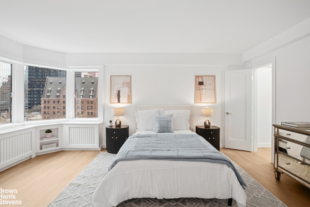 249 East 48th Street 11B Turtle Bay New York NY 10017