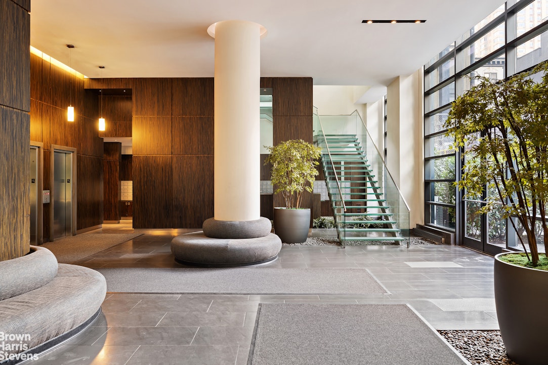 310 West 52nd Street 30A Clinton New York NY 10019