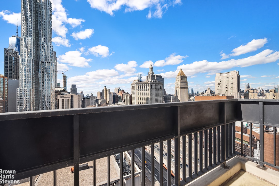 333 Pearl Street 27H Seaport District New York NY 10038