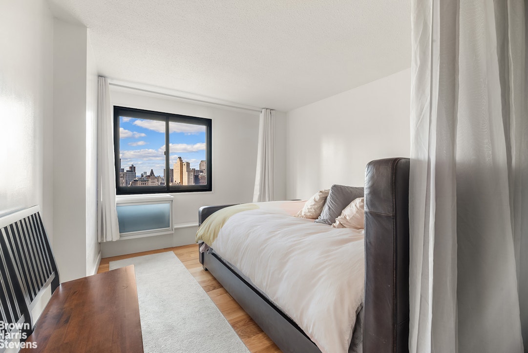 333 Pearl Street 27H Seaport District New York NY 10038