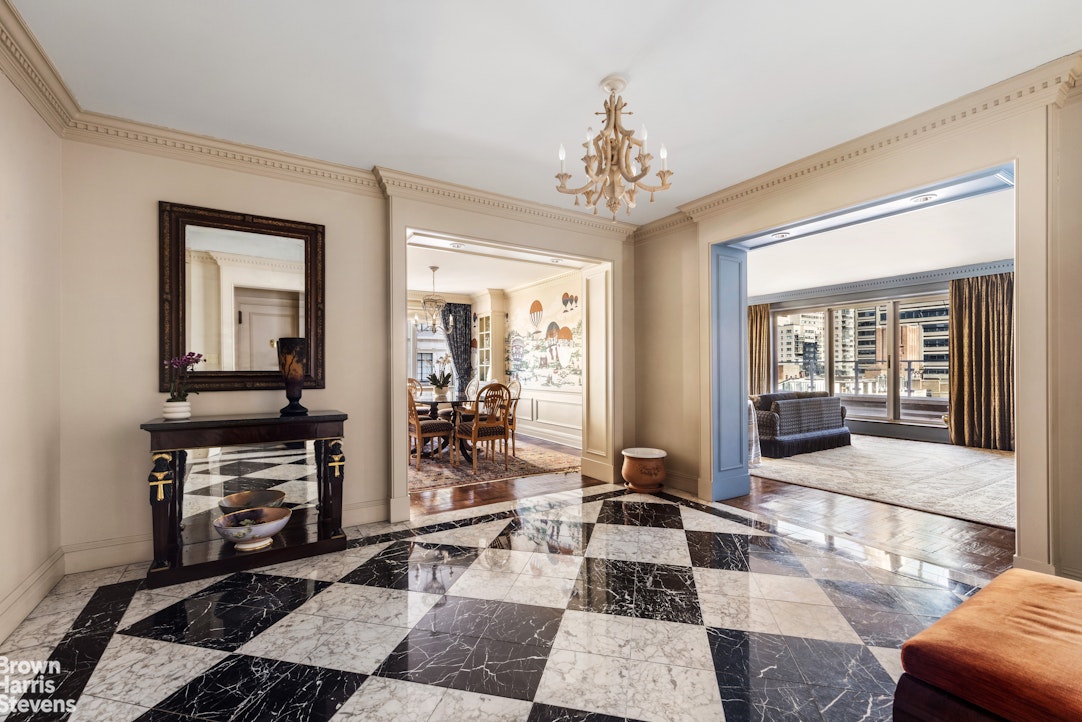 650 Park Avenue 17B Upper East Side New York NY 10065