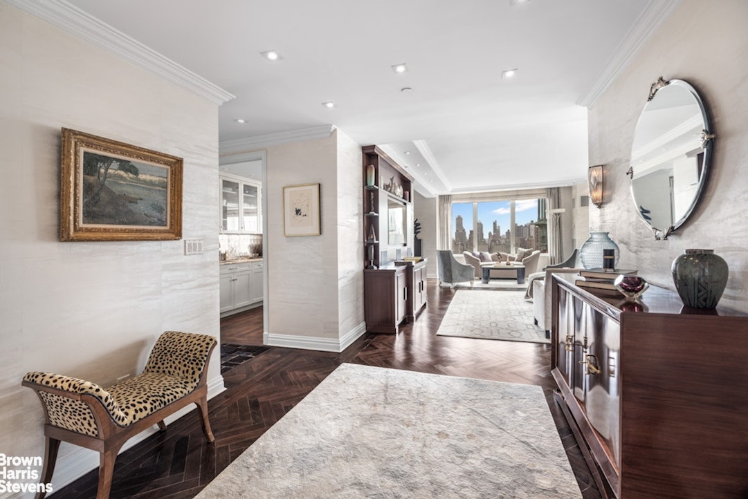 15 West 63rd Street 20B Lincoln Square New York NY 10023