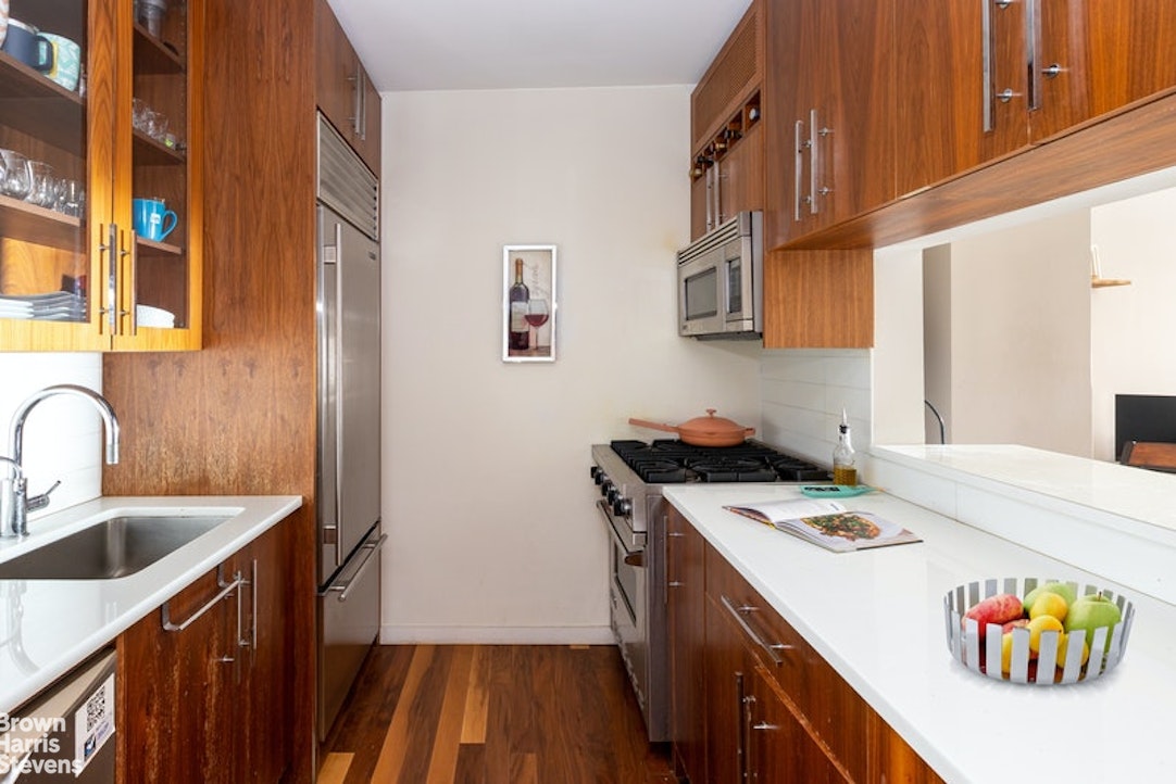 88 Greenwich Street 1613 Financial District New York NY 10006