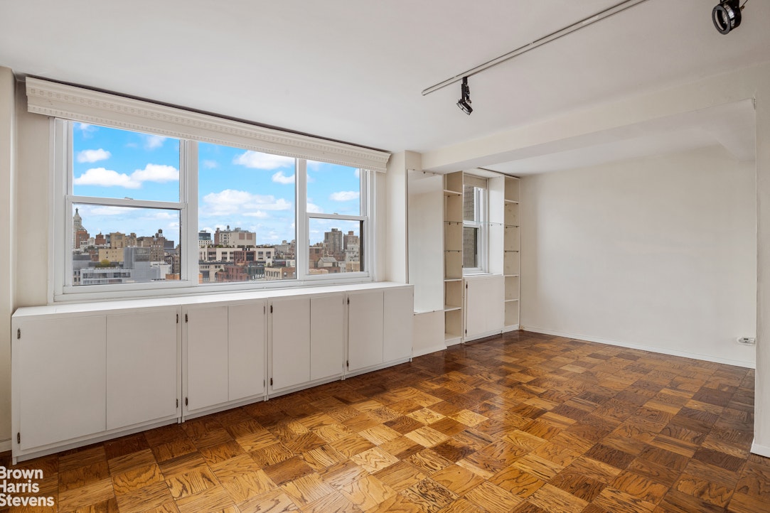 77 Seventh Avenue 21A Chelsea New York NY 10011