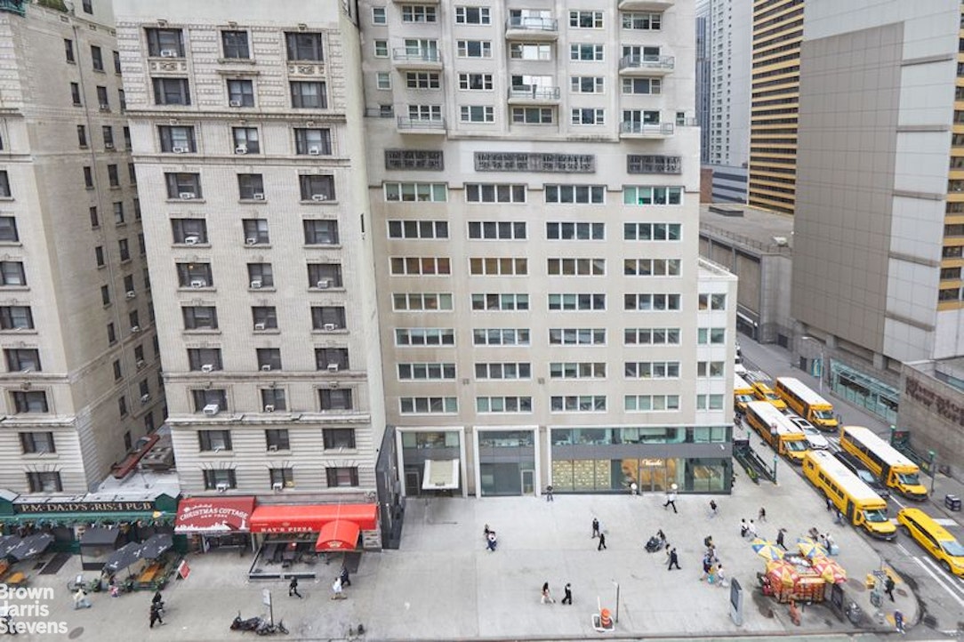 200 West 54th Street 11J Midtown West New York NY 10019