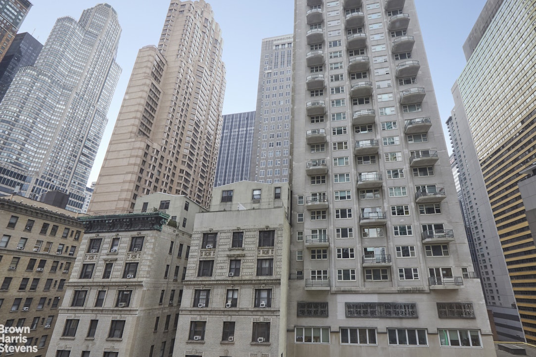 200 West 54th Street 11J Midtown West New York NY 10019