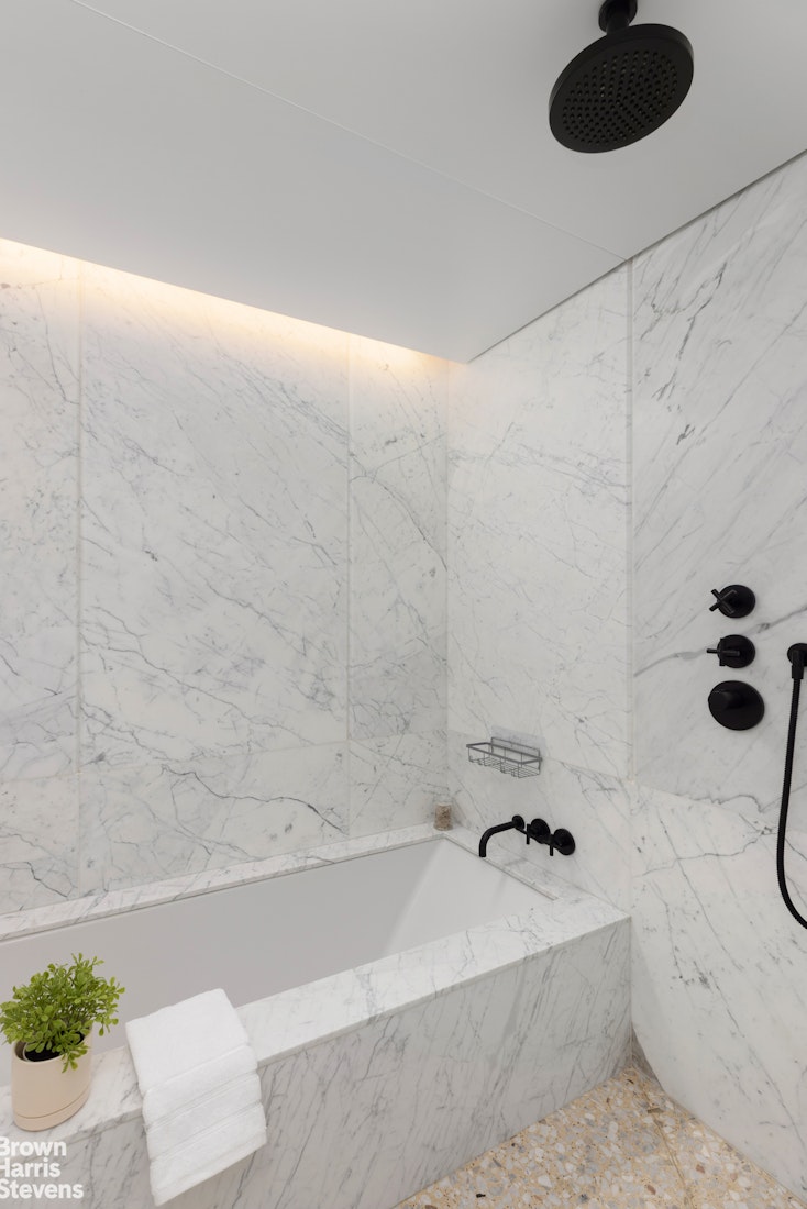 16 West 40th Street 21D Midtown West New York NY 10018