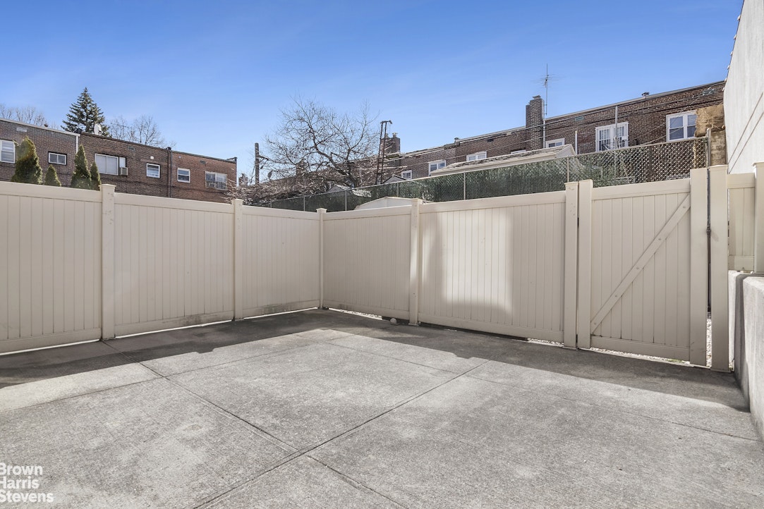 33-30 61st Street 105 Woodside Queens NY 11377