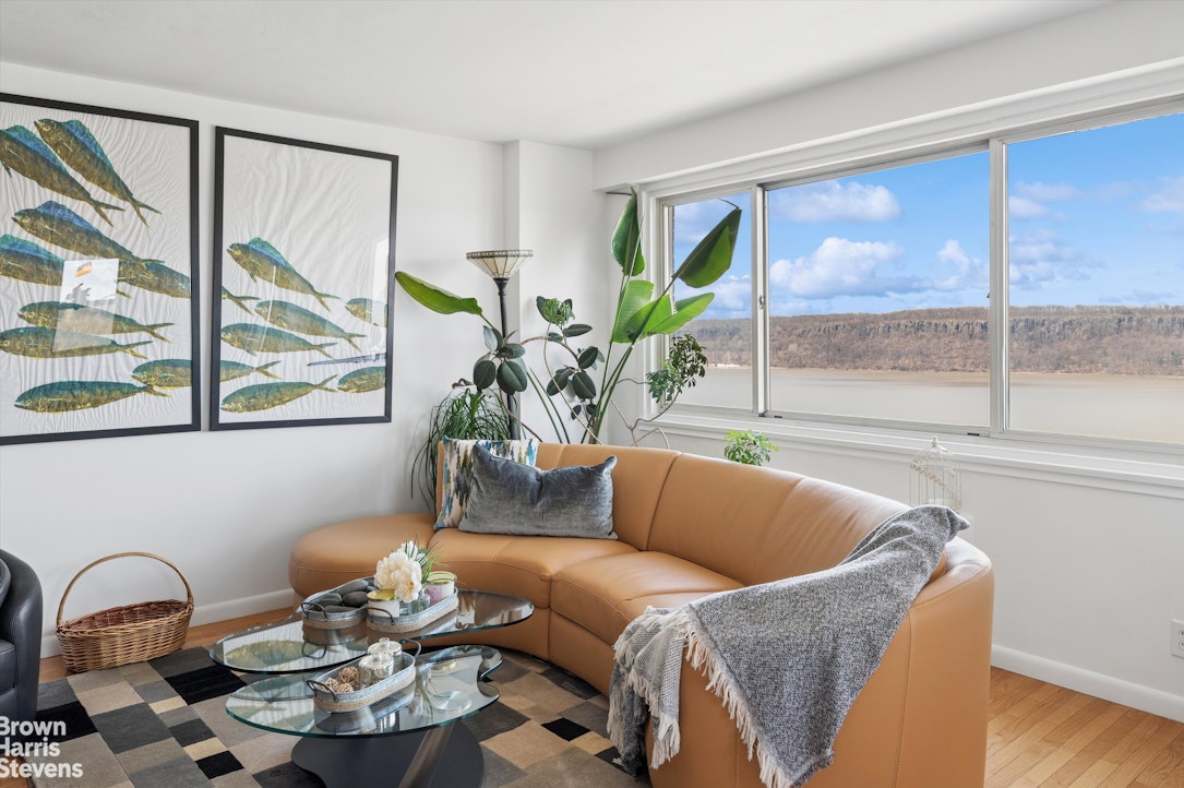 2621 Palisade Avenue 14C Spuyten Duyvil Bronx NY 10463