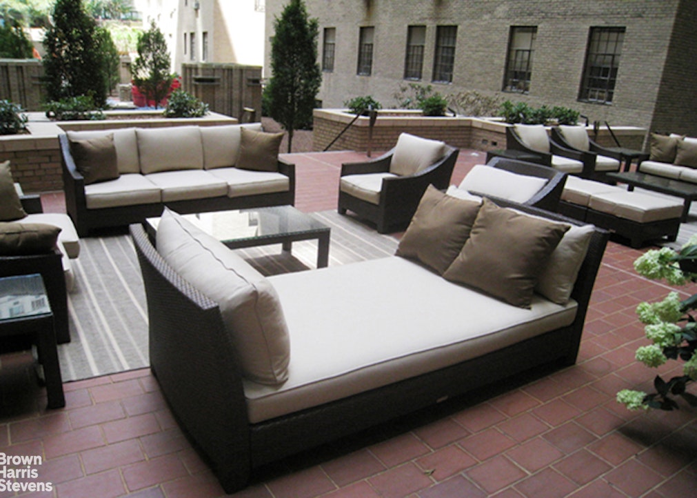 25 Central Park West 3N Central Park West New York NY 10023