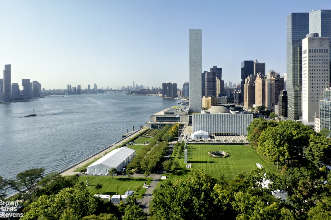 870 United Nations Plaza 18A Beekman Place New York NY 10017