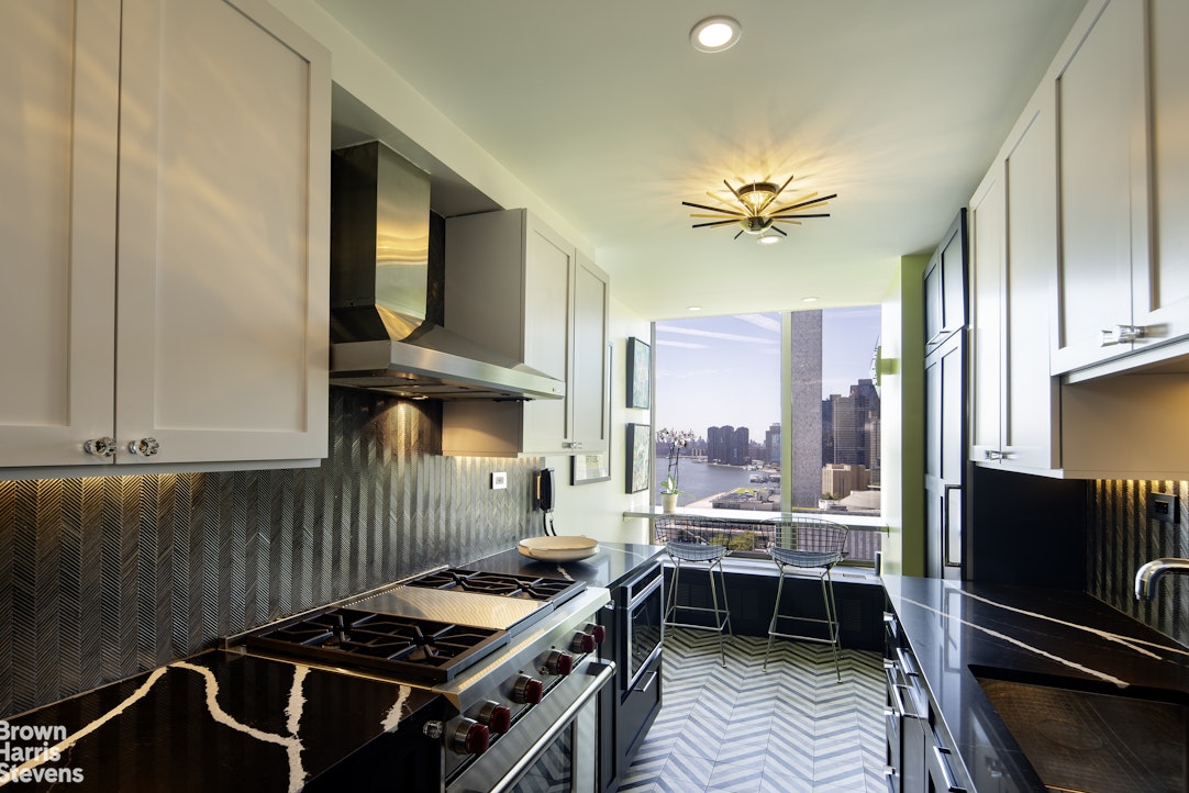 870 United Nations Plaza 18A Beekman Place New York NY 10017