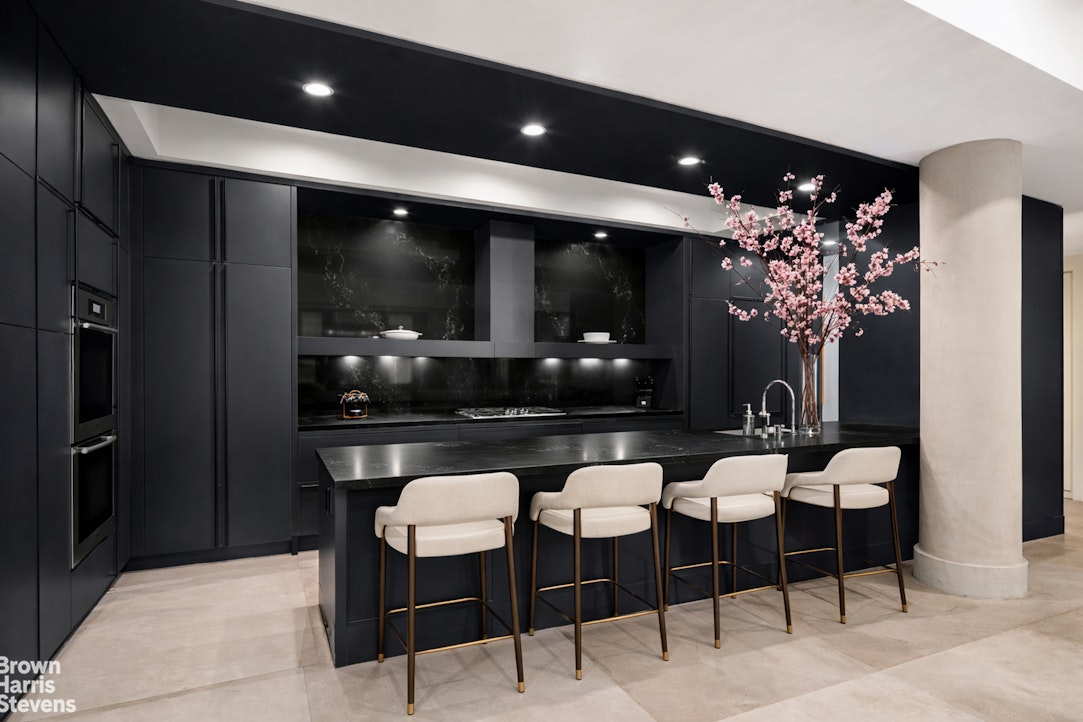 32 West 18th Street Flatiron District New York NY 10011