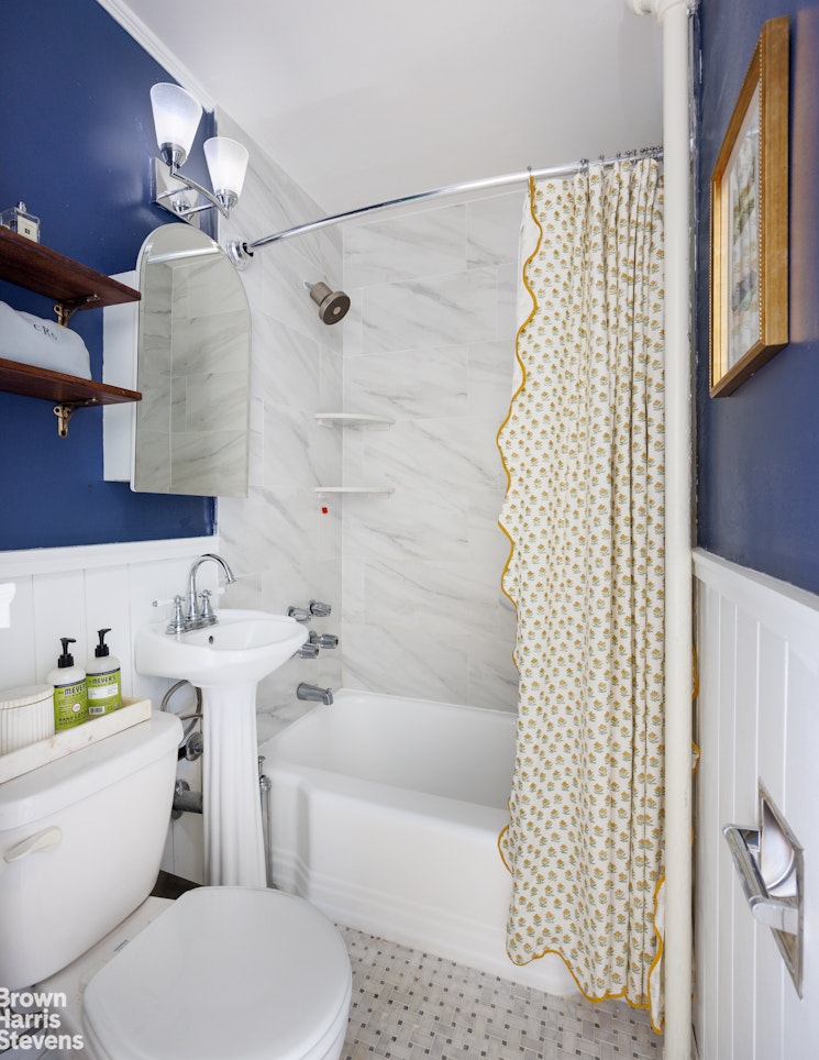 292 Riverside Drive Upper West Side New York NY 10025