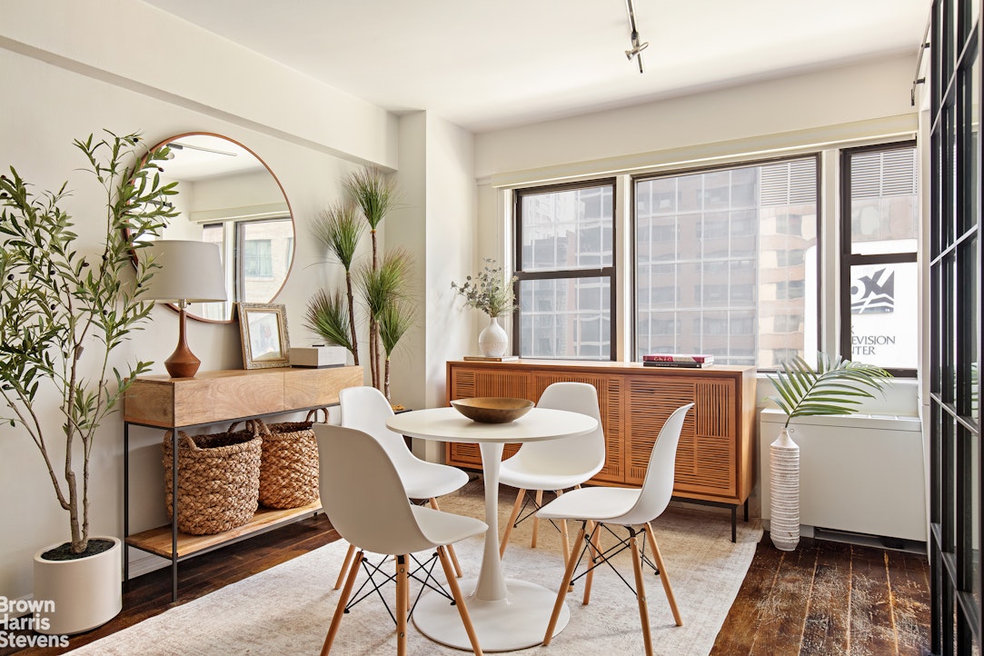 220 East 67th Street 6F Upper East Side New York NY 10065