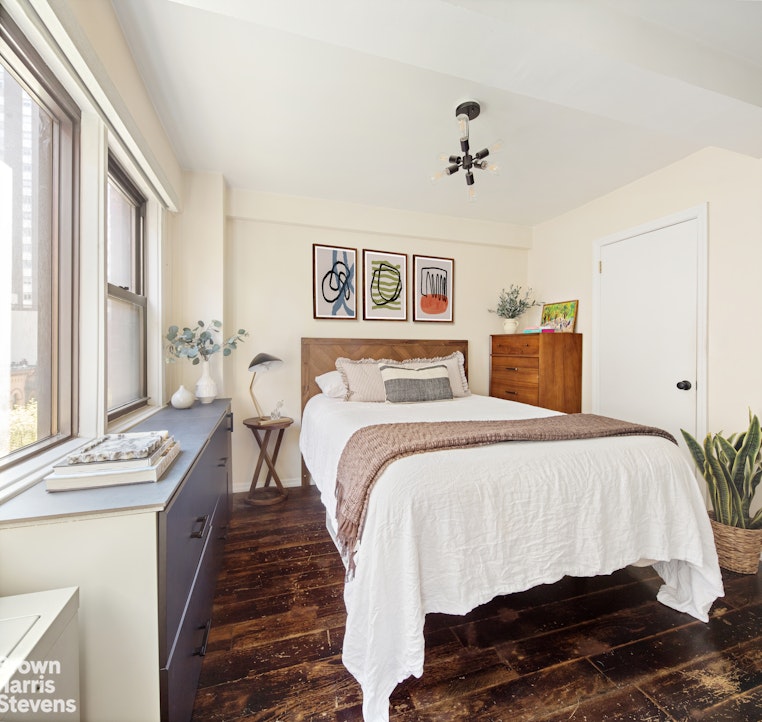 220 East 67th Street 6F Upper East Side New York NY 10065