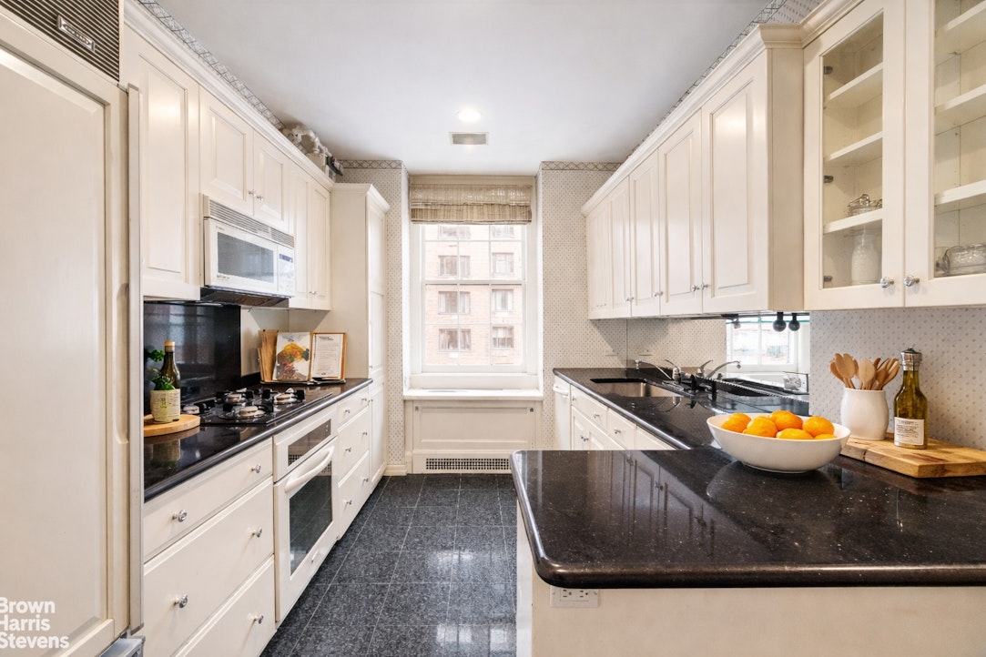 1 Sutton Place South 5B Sutton Place New York NY 10022