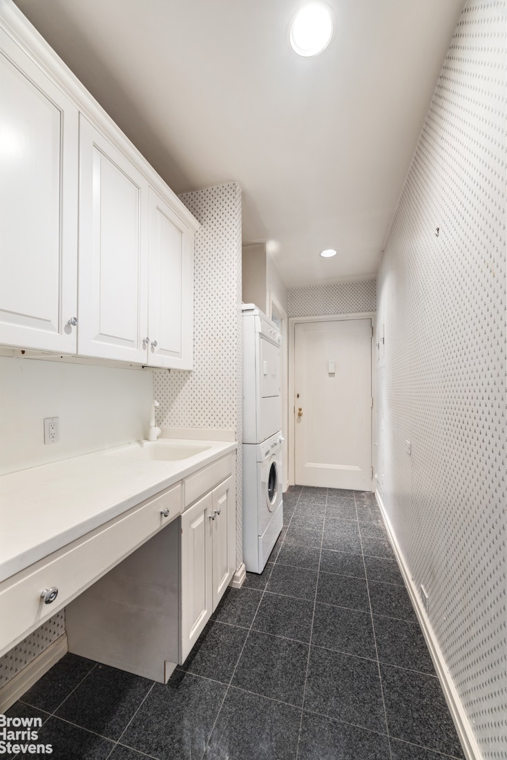 1 Sutton Place South 5B Sutton Place New York NY 10022