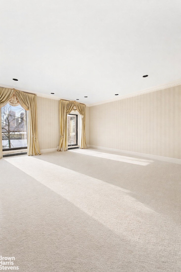 1 Sutton Place South 5B Sutton Place New York NY 10022