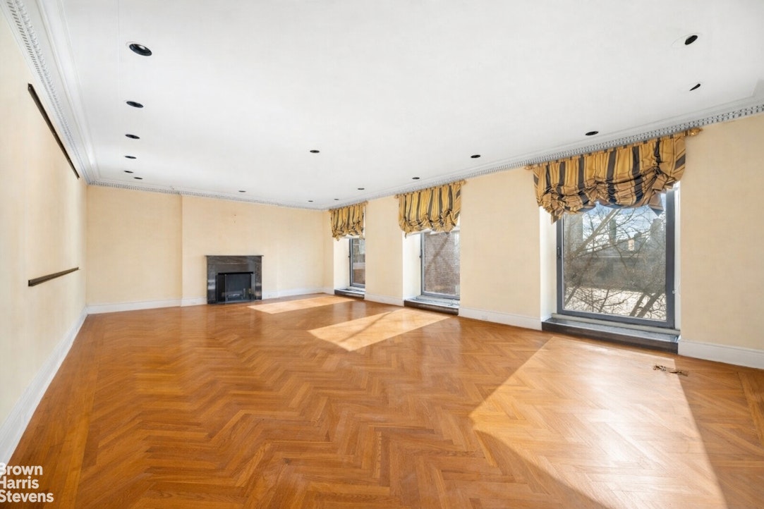 1 Sutton Place South 5B Sutton Place New York NY 10022