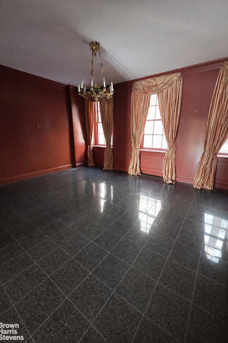 1 Sutton Place South 5B Sutton Place New York NY 10022