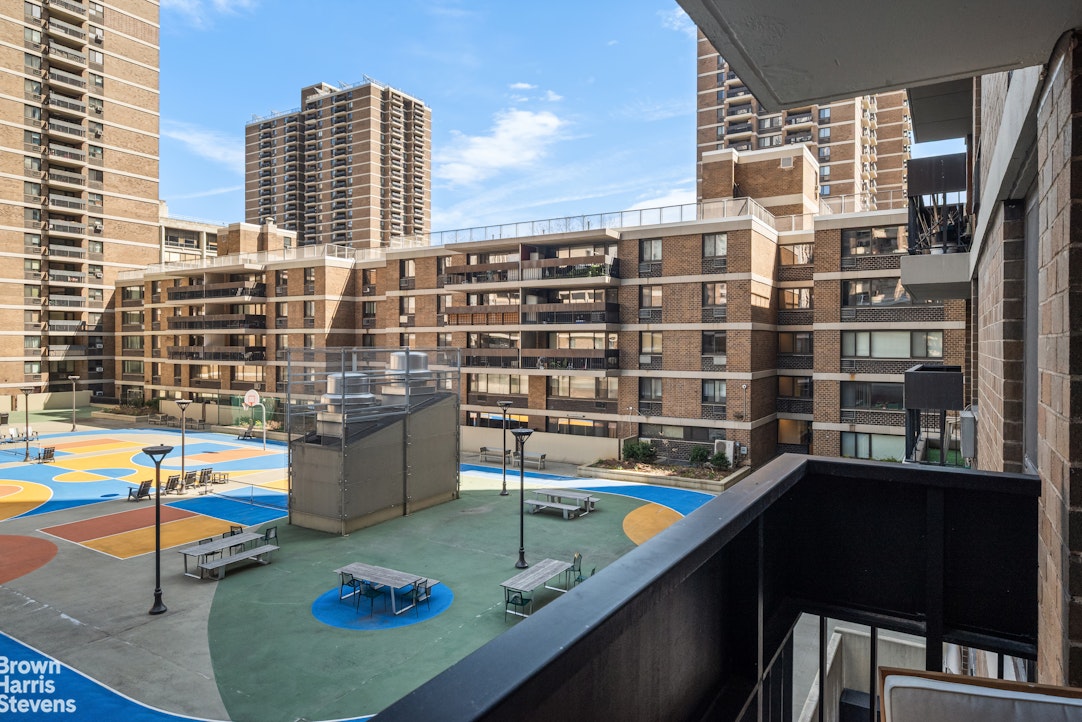 77 Fulton Street 4M Seaport District New York NY 10038