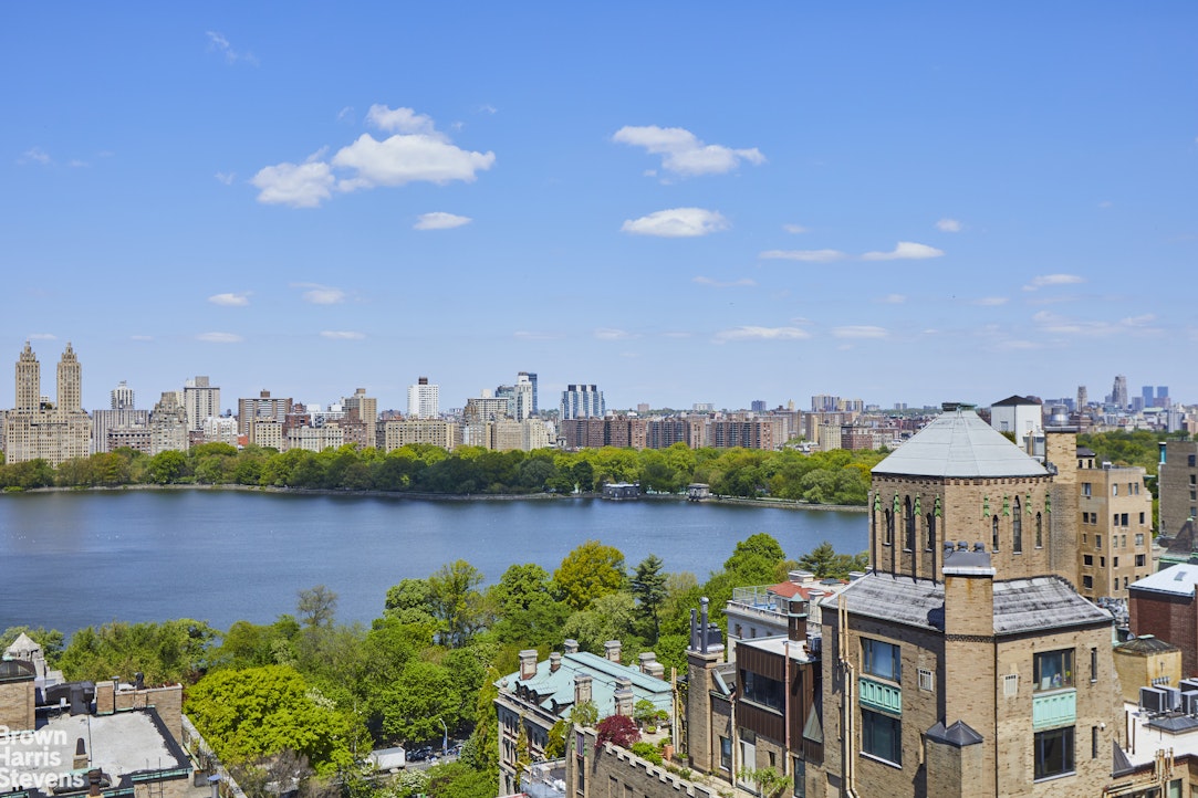 45 East 89th Street 21E Carnegie Hill New York NY 10128