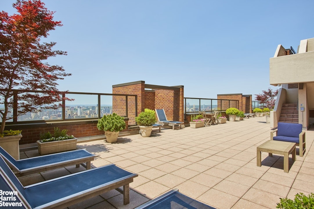 45 East 89th Street 21E Carnegie Hill New York NY 10128