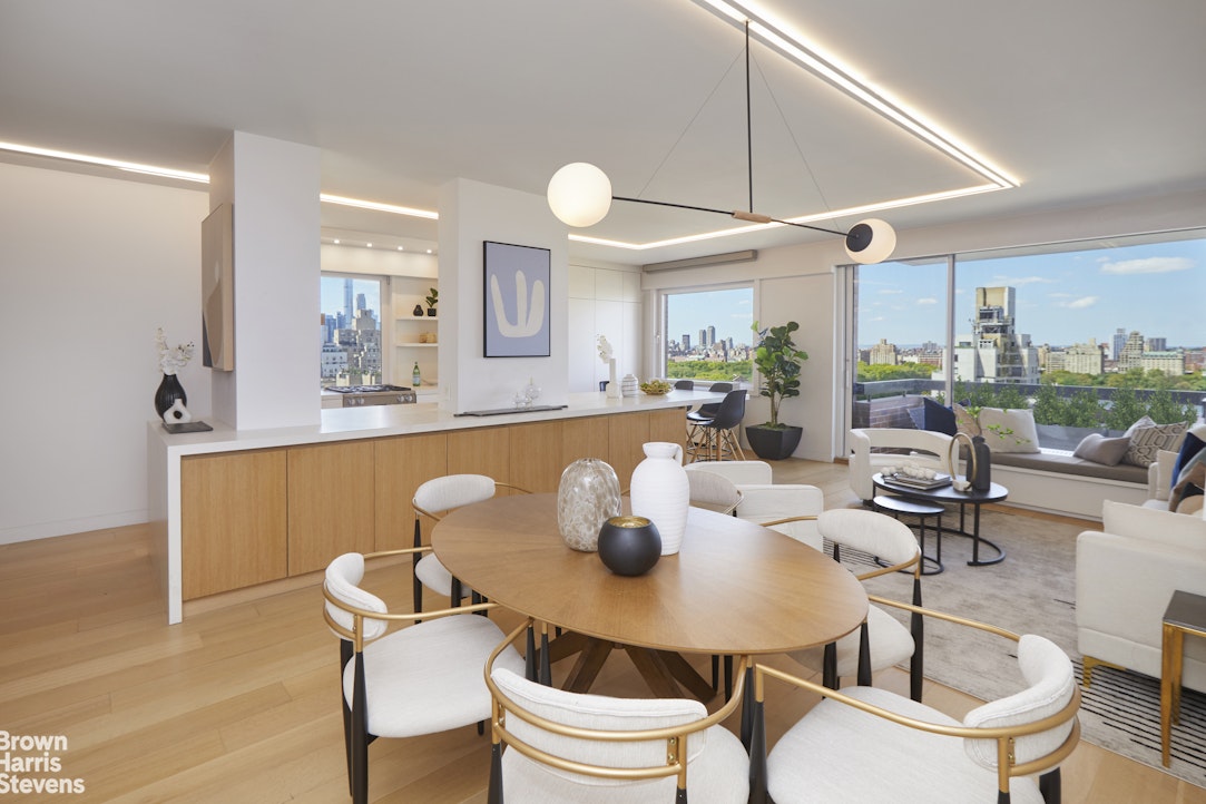 45 East 89th Street 21E Carnegie Hill New York NY 10128