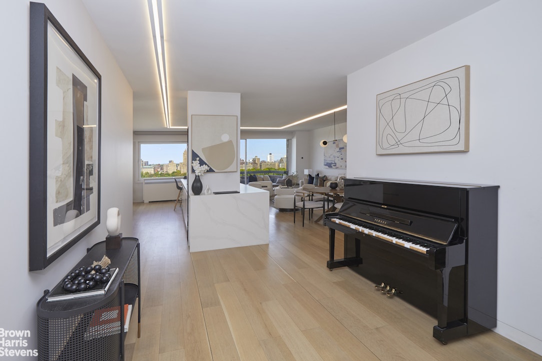 45 East 89th Street 21E Carnegie Hill New York NY 10128
