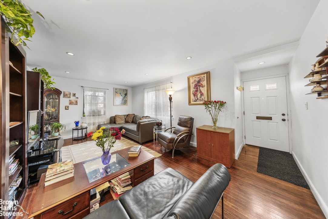 220-34 75th Avenue 201B1 Oakland Gardens Queens NY 11364