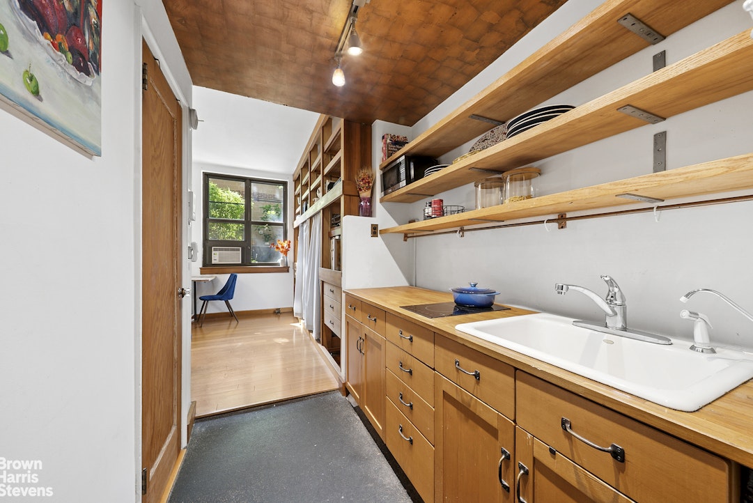 22 Irving Place 1A Gramercy Park New York NY 10003