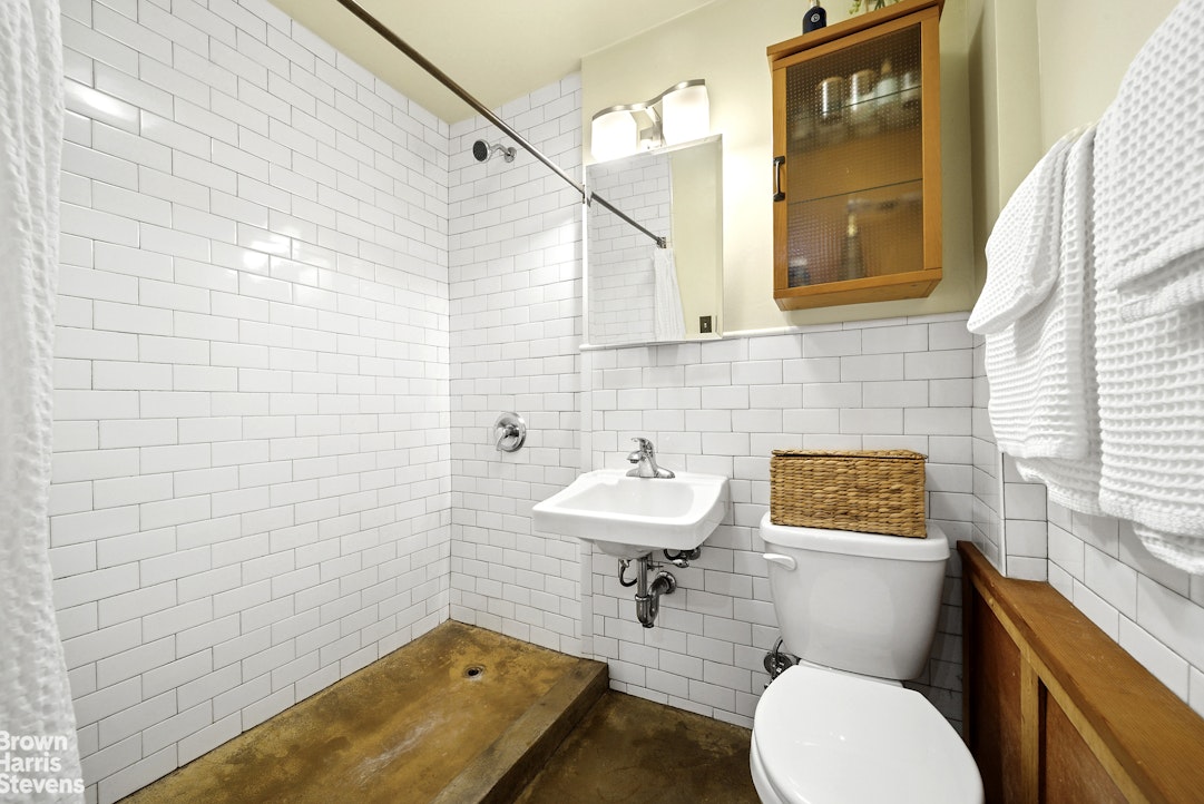 22 Irving Place 1A Gramercy Park New York NY 10003