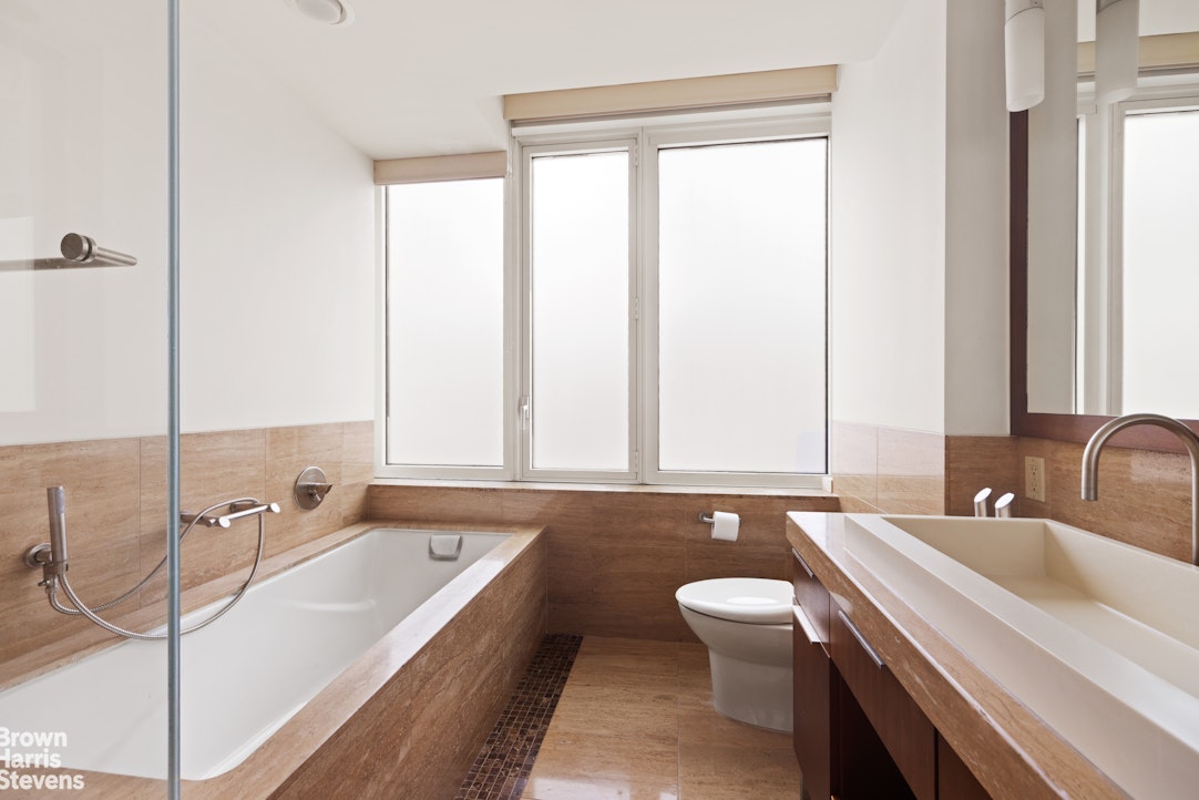 250 East 53rd Street 1502 Turtle Bay New York NY 10022