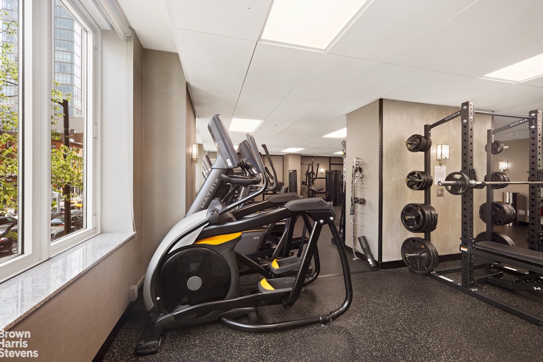 250 East 53rd Street 1502 Turtle Bay New York NY 10022