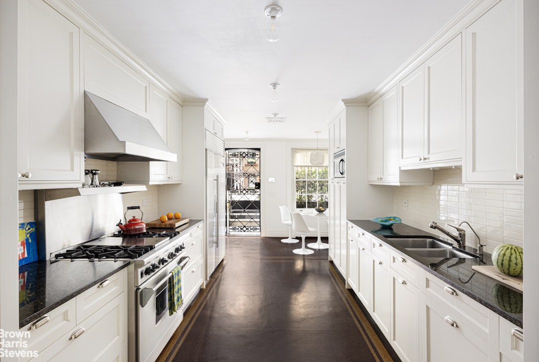 208 East 62nd Street Upper East Side New York NY 10065