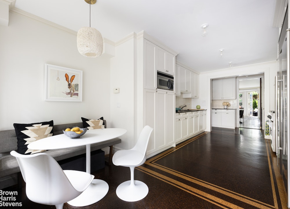 208 East 62nd Street Upper East Side New York NY 10065