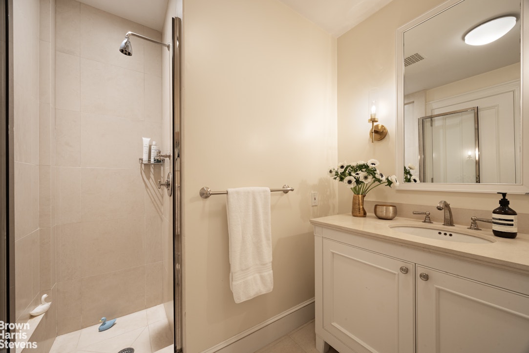 208 East 62nd Street Upper East Side New York NY 10065